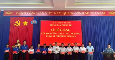 Chơn Thành: 73 học sinh ưu tú của các trường THPT, THCS-THPT hoàn thành Lớp Bồi dưỡng nhận thức về Đảng