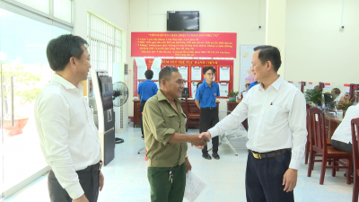 Thường trực Thị ủy Chơn Thành kiểm tra hoạt động Trung tâm Phục vụ Hành chính công phường Chơn Thành