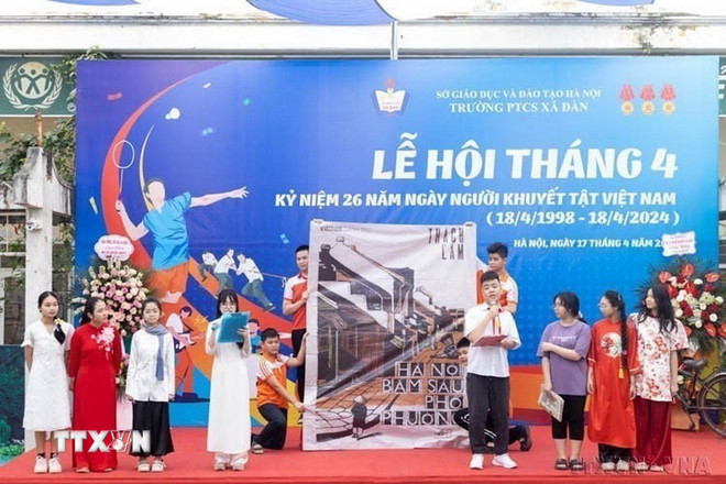 03 nuoi duong tinh yeu sach cua tre em