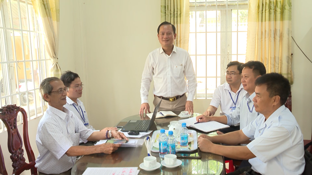 01 bi thu thi uy chon thanh tiep cong dan