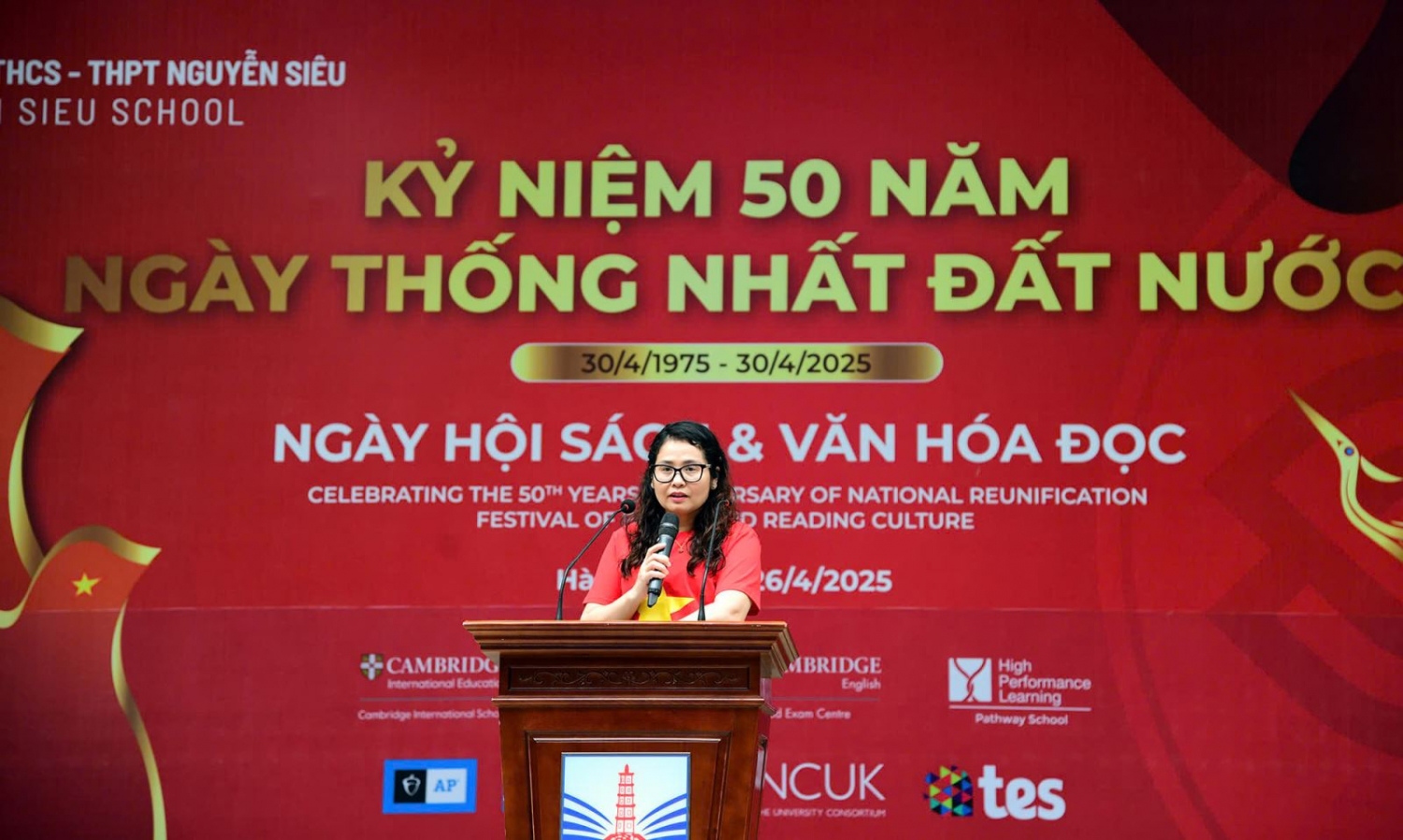05 giup hoc sinh yeu lich su thich doc sach khi xuat hien AI