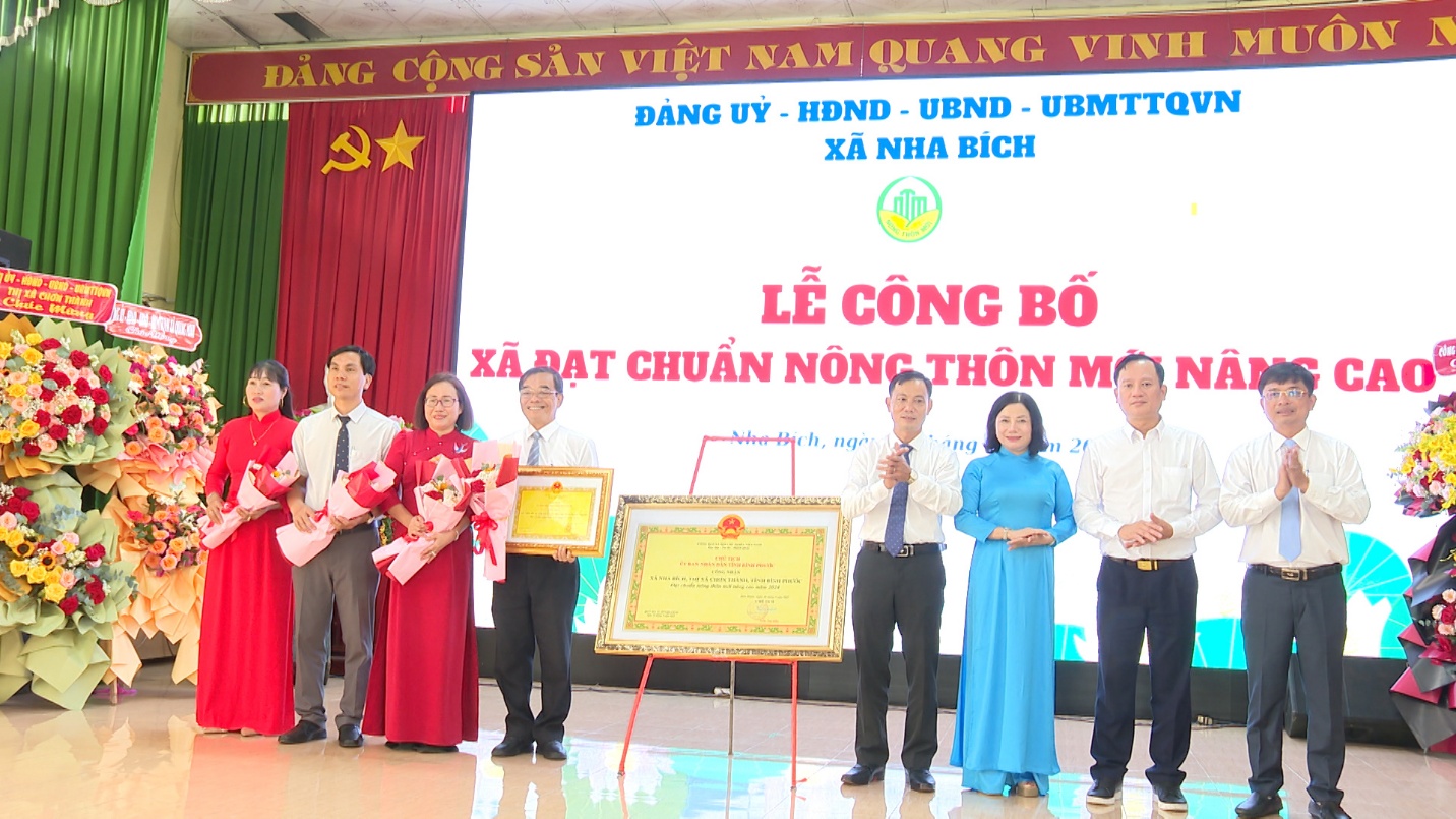 01 nha bich dat chuan nong thon moi nang cao
