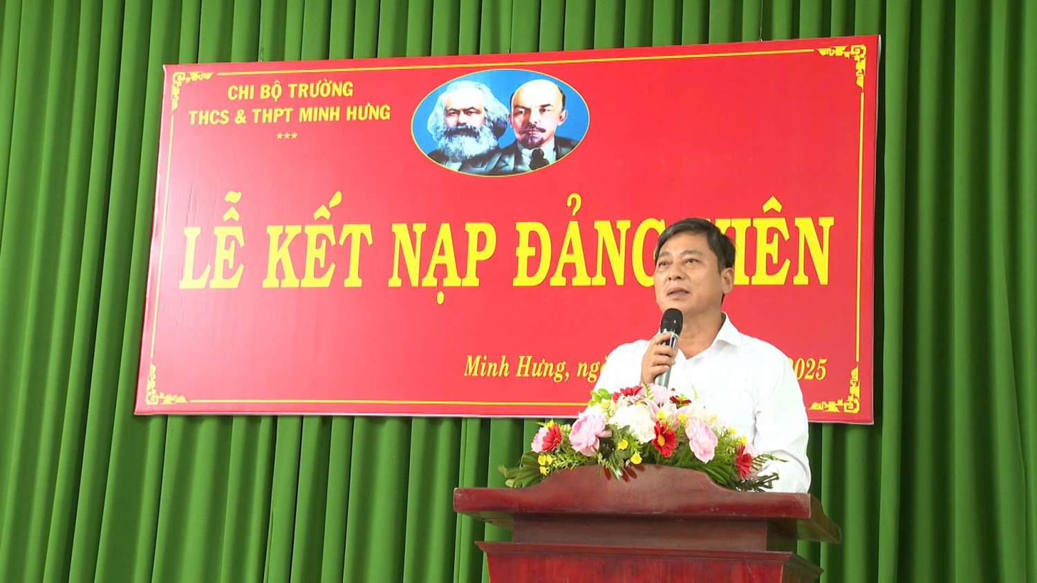 03 chon thanh co them 1 hoc sinh uu tu ket nap dang