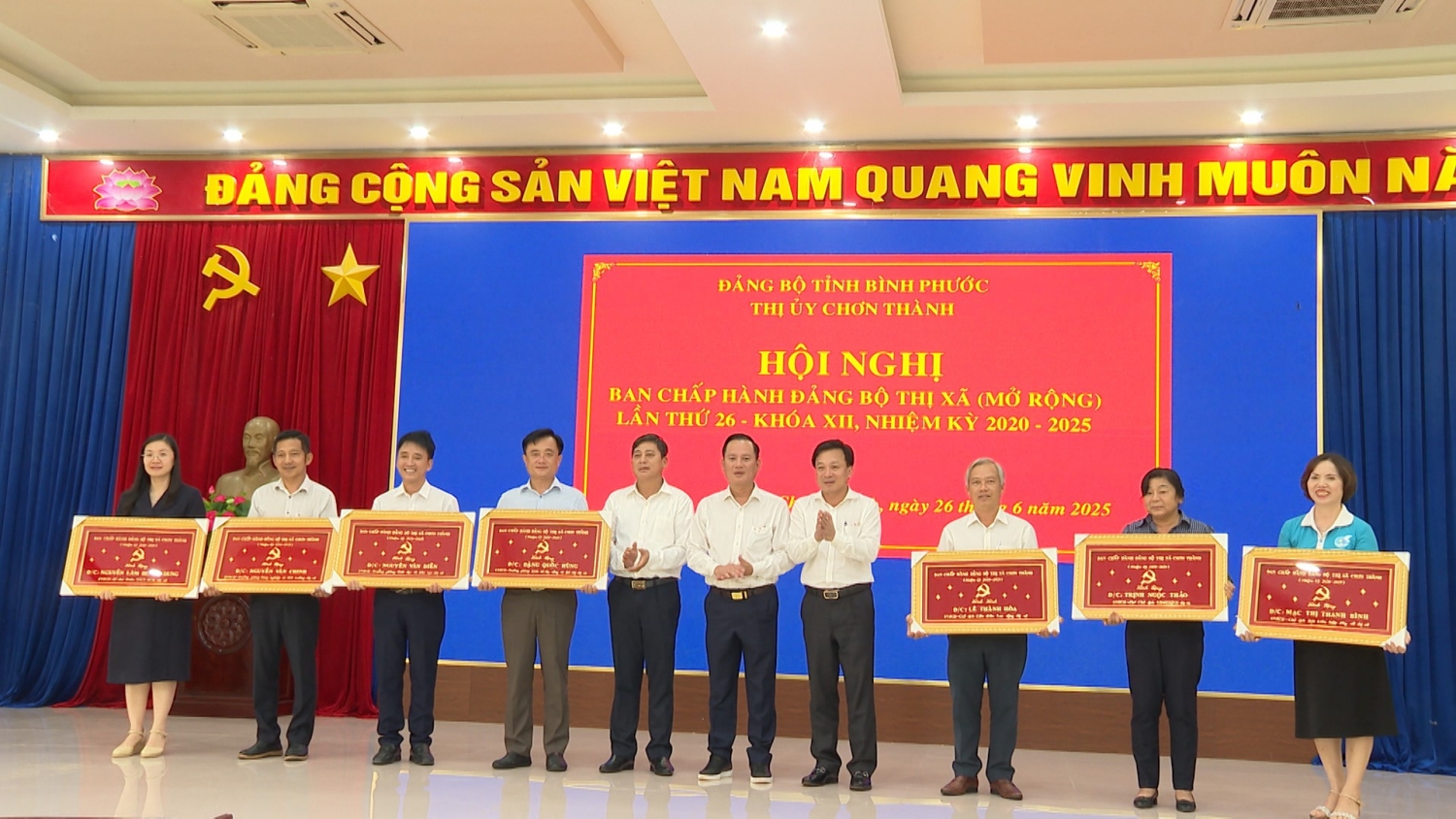 07 hoi nghi ban chap hanh dang bo lan thu 26