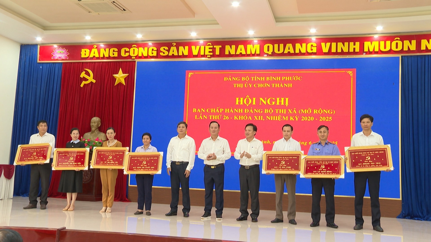 08 hoi nghi ban chap hanh dang bo lan thu 26